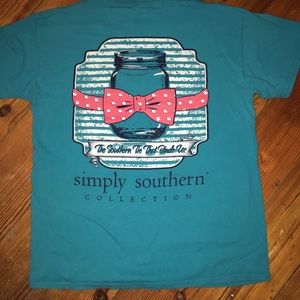 Medium Simply Southern T-shirt